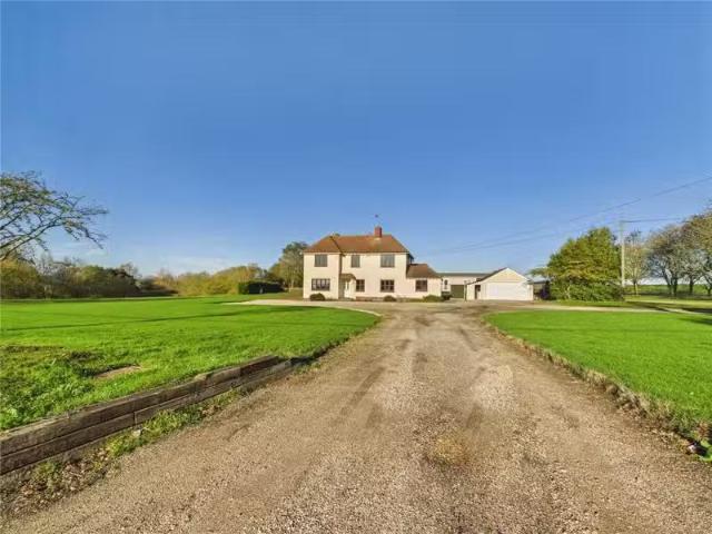 4 bedroom detached house for rent in Tollesbury Road, Tollesbu.