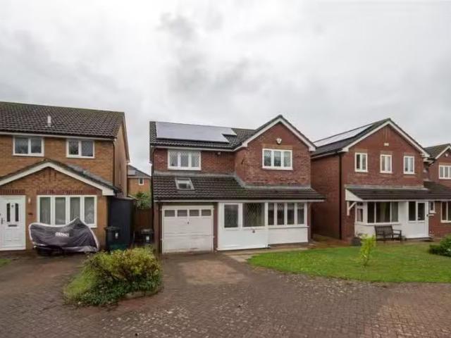 4 bedroom detached house for rent in The Grove, Rangeworthy, B.