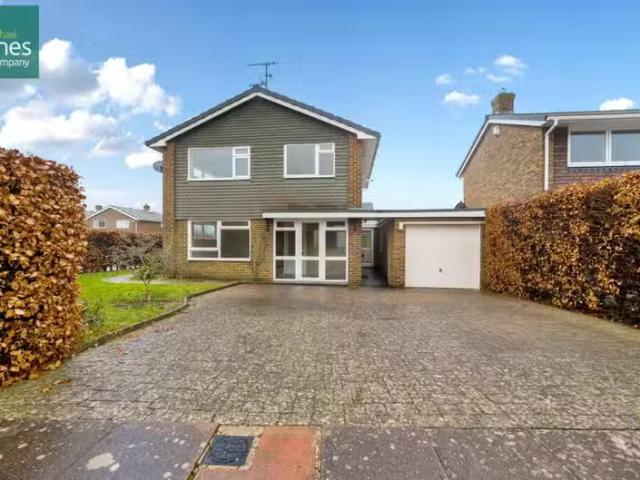 4 bedroom detached house for rent in The Templars, Worthing, W.