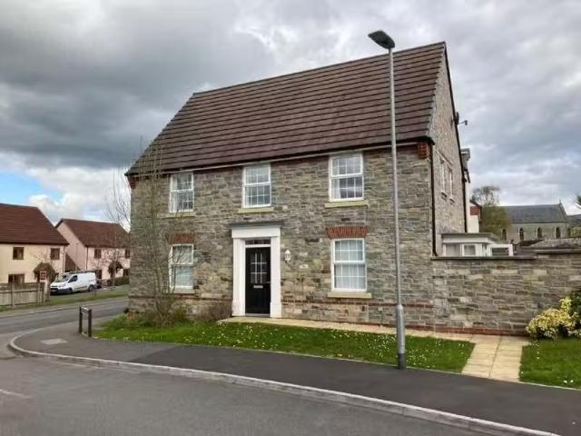 4 bedroom detached house for rent in The Vineyards, Coxley, BA5