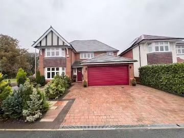 4 bedroom detached house for rent in Venables Court, Hartford.