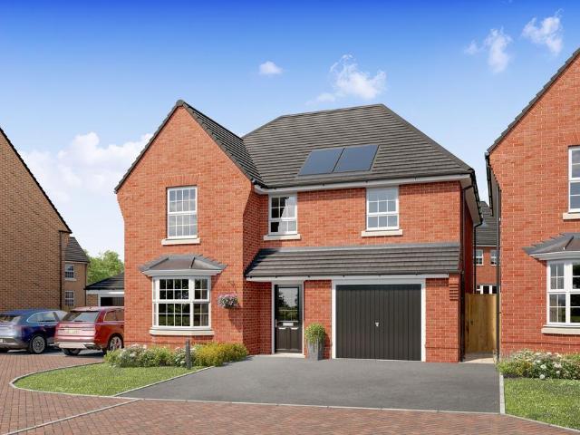 4 bedroom detached house for sale