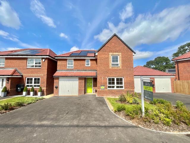 4 bedroom detached house for sale