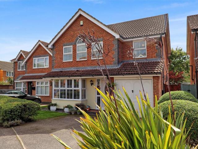 4 bedroom detached house for sale