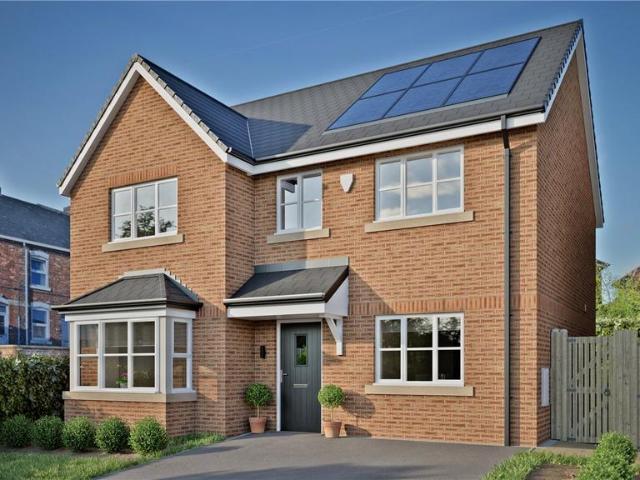 4 bedroom detached house for sale