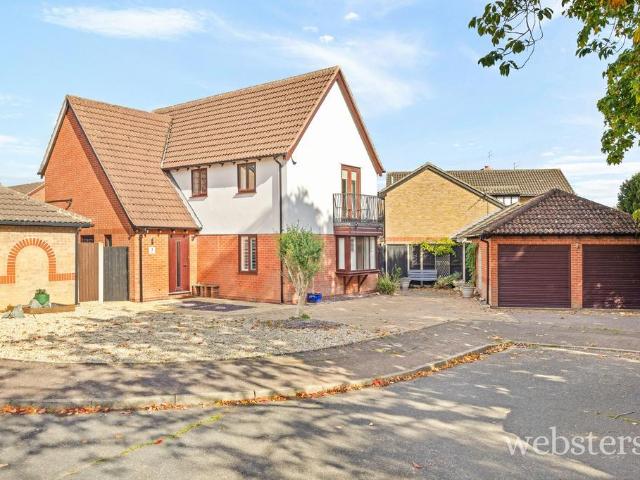4 bedroom detached house for sale