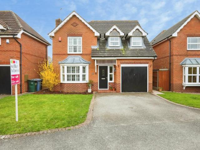 4 bedroom detached house for sale