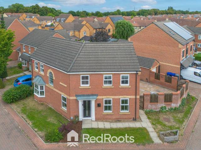 4 bedroom detached house for sale