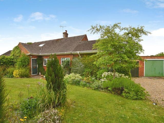 4 bedroom bungalow for sale