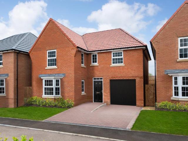 4 bedroom detached house for sale