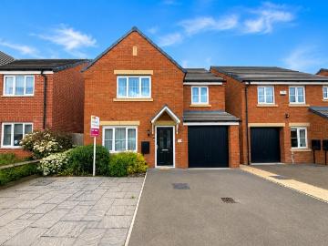 4 bedroom detached house for sale
