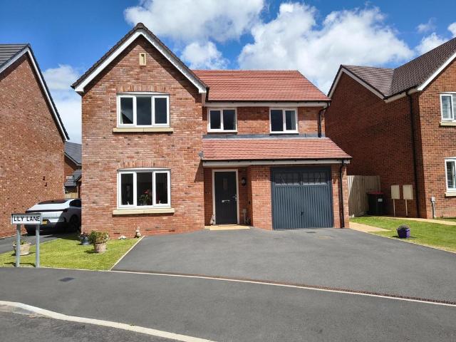 4 bedroom detached house for sale