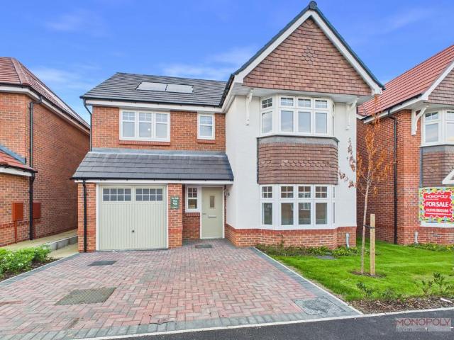 4 bedroom detached house for sale