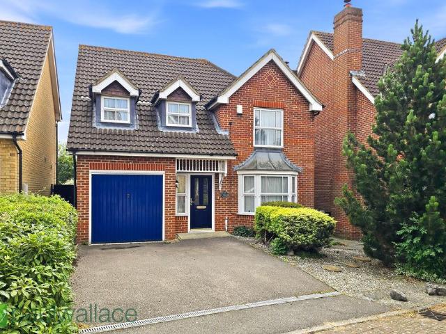 4 bedroom detached house for sale