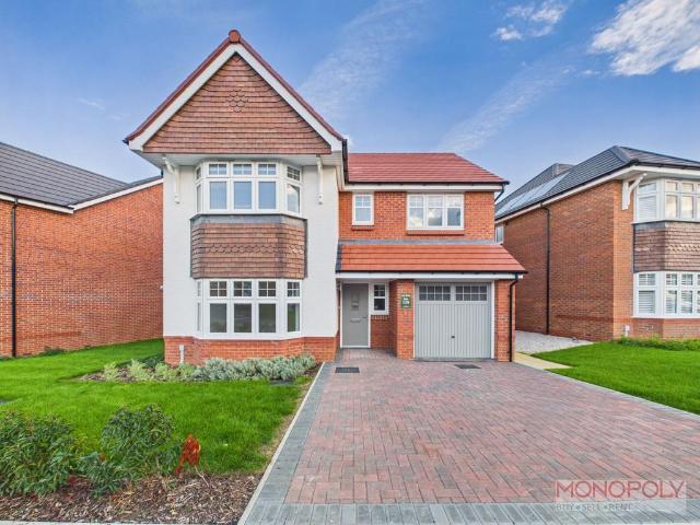 4 bedroom detached house for sale