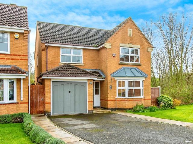 4 bedroom detached house for sale