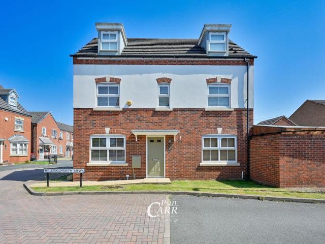 4 bedroom detached house for sale
