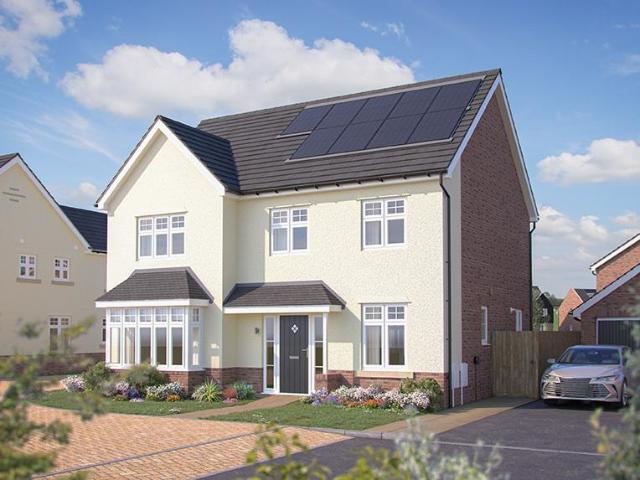 4 bedroom detached house for sale