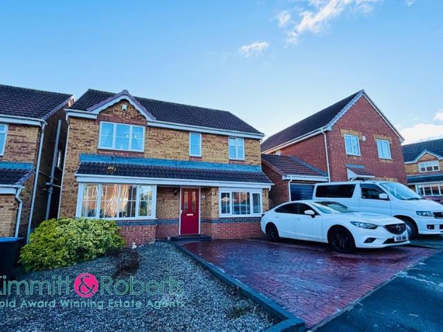 4 bedroom detached house for sale