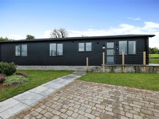 4 bedroom bungalow for sale