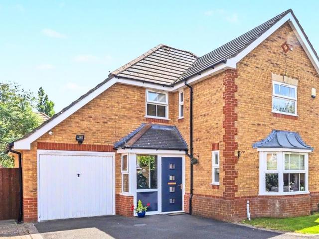 4 bedroom detached house for sale