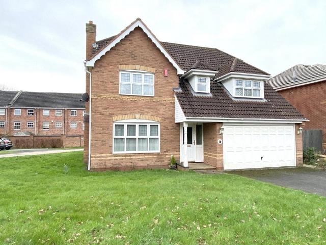 4 bedroom detached house for sale