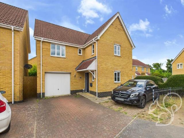 4 bedroom detached house for sale