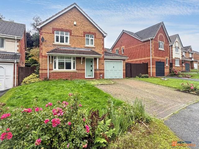 4 bedroom detached house for sale