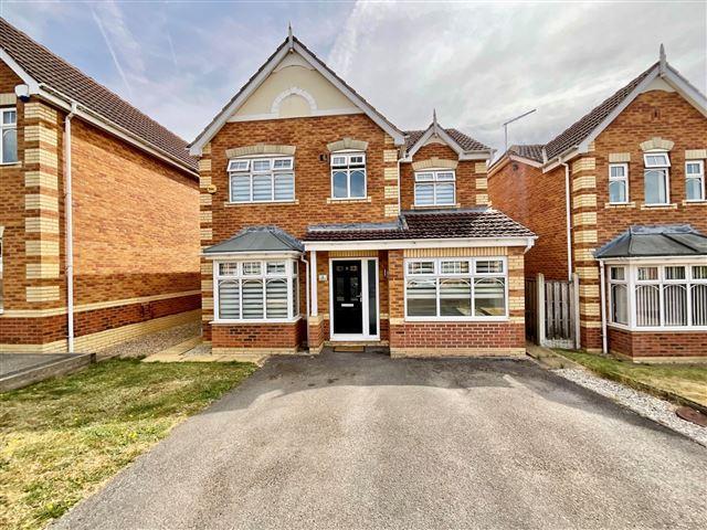 4 bedroom detached house for sale