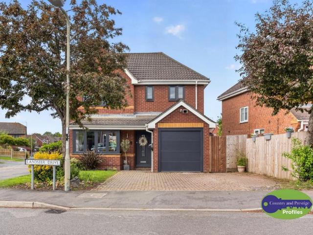 4 bedroom detached house for sale