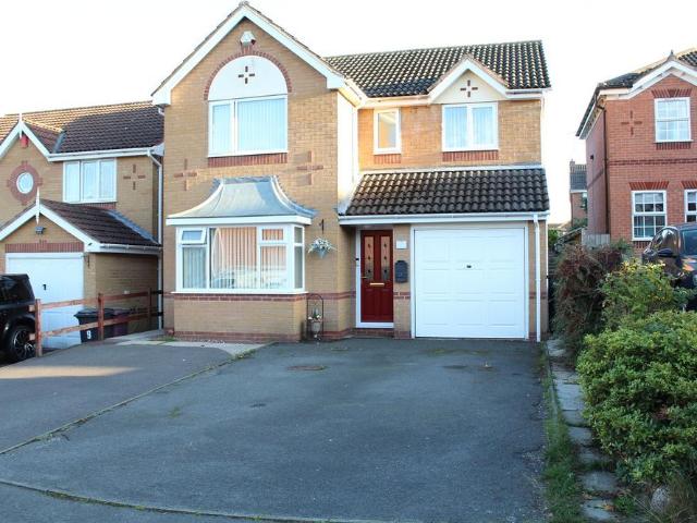4 bedroom detached house for sale