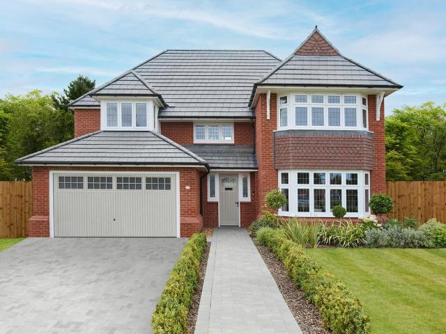 4 bedroom detached house for sale