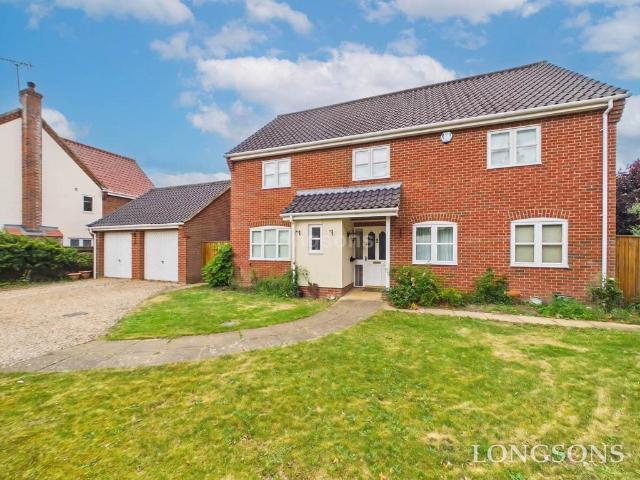 4 bedroom detached house for sale