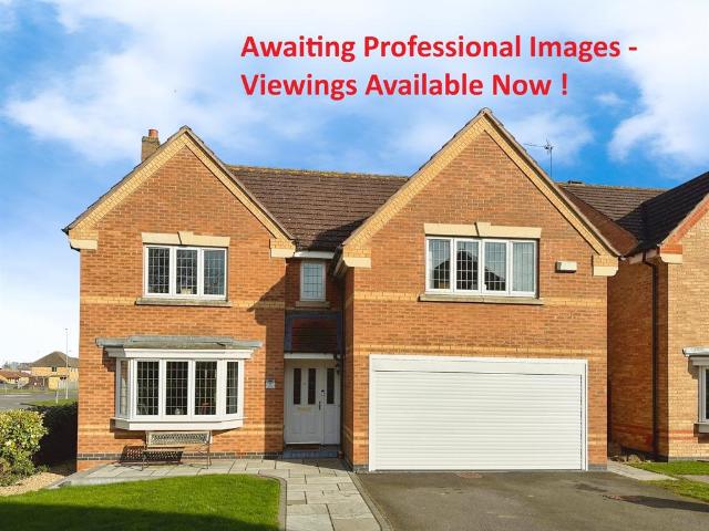 4 bedroom detached house for sale