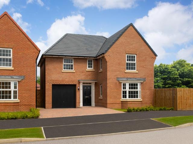 4 bedroom detached house for sale