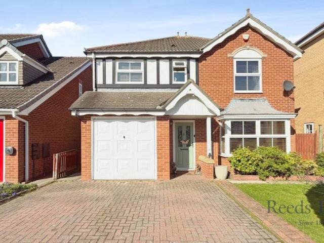 4 bedroom detached house for sale