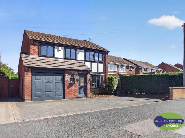 4 bedroom detached house for sale