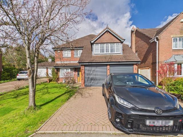 4 bedroom detached house for sale