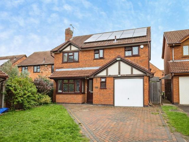 4 bedroom detached house for sale