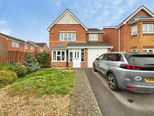 4 bedroom detached house for sale