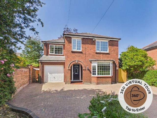 4 bedroom detached house for sale