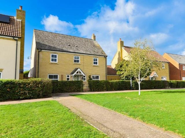 4 bedroom detached house for sale