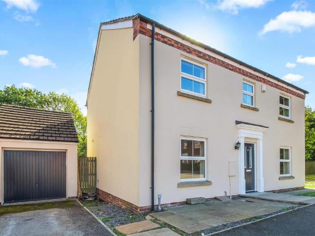 4 bedroom detached house for sale