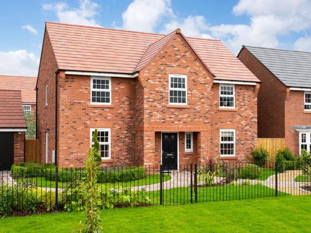 4 bedroom detached house for sale