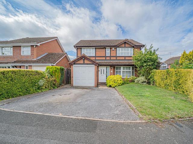 4 bedroom detached house for sale