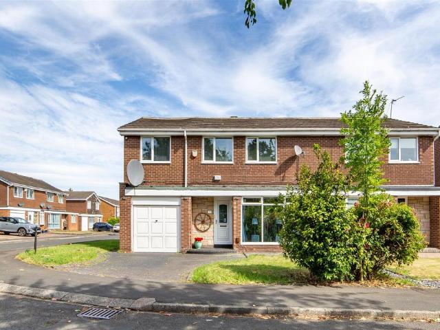 4 bedroom semi detached house for sale