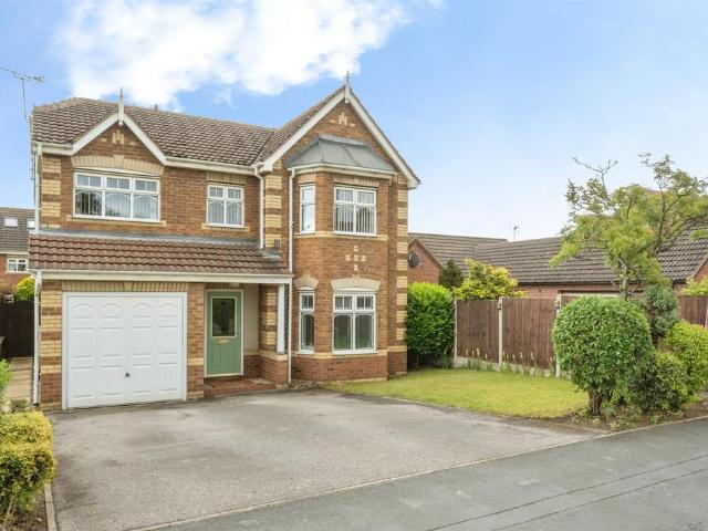4 bedroom detached house for sale