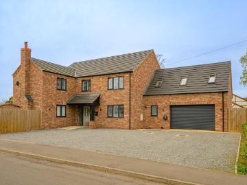 Fenland, East of England - Equipped kitchen
