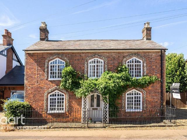 4 bedroom detached house for sale