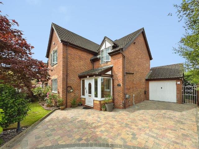 4 bedroom detached house for sale